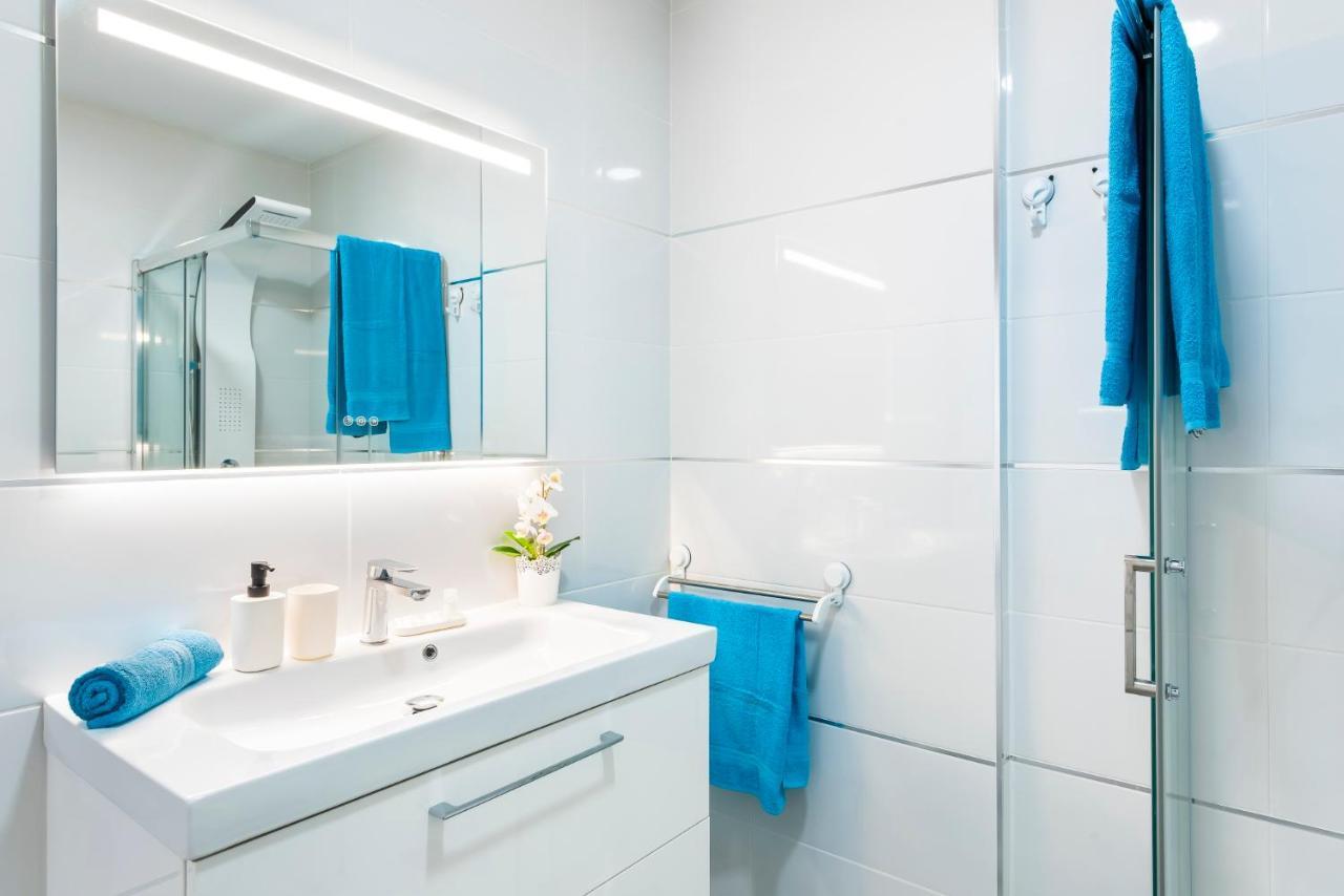 Sunshine Smart Home Hi-End Services Av Streaming Arona  Ngoại thất bức ảnh