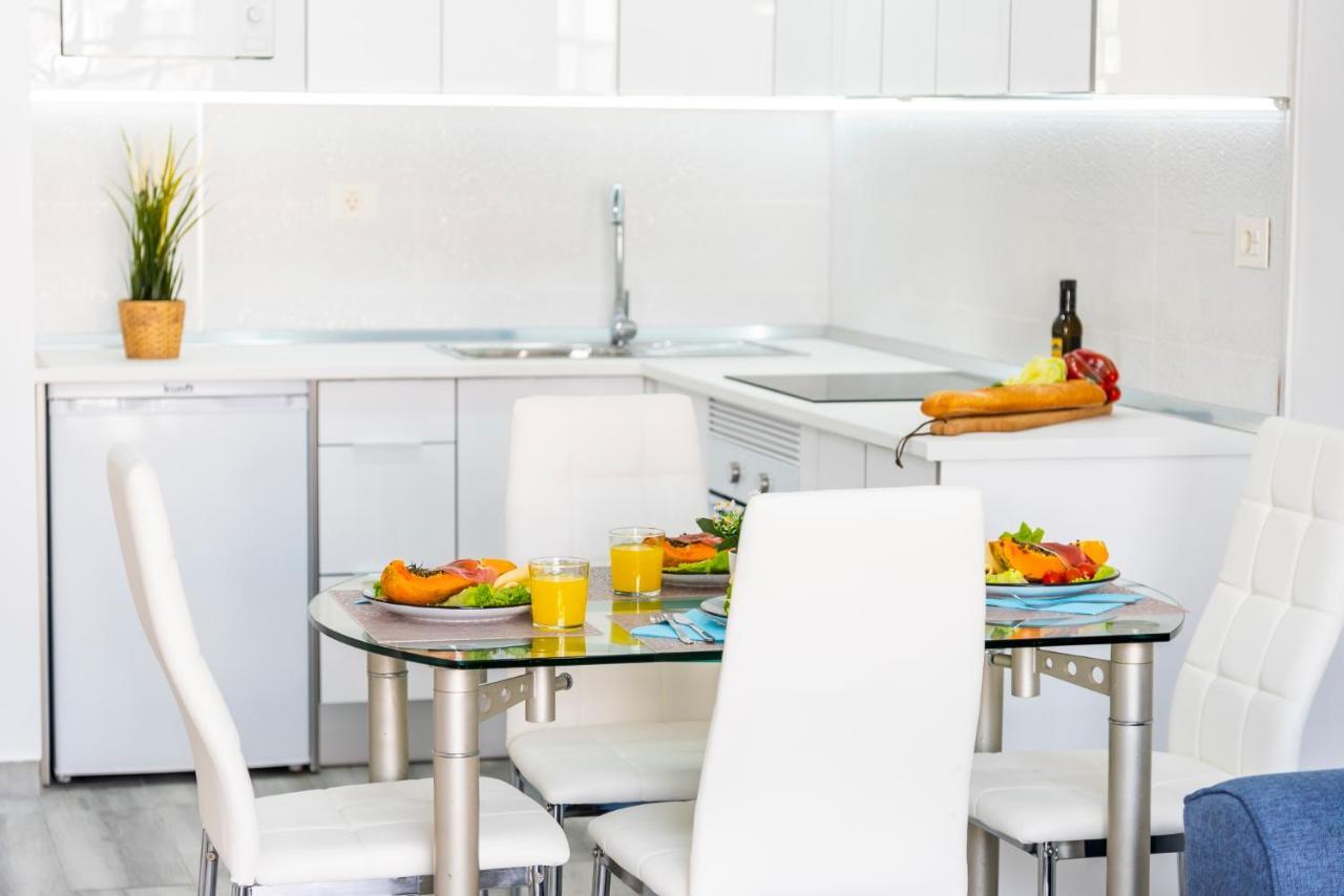 Sunshine Smart Home Hi-End Services Av Streaming Arona  Ngoại thất bức ảnh